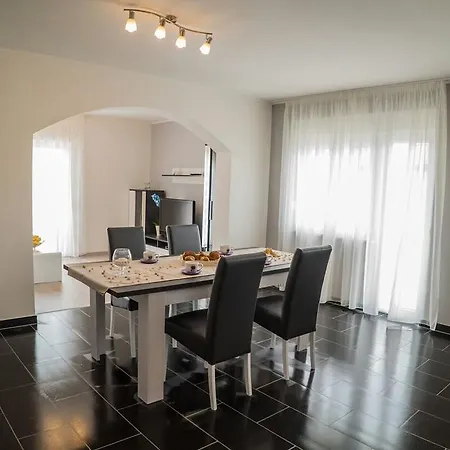 Apartamento Ljubica Sea View Stobreč