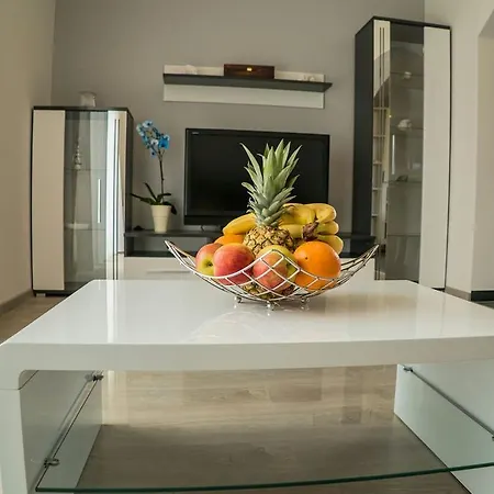 Ljubica Sea View Apartamento *